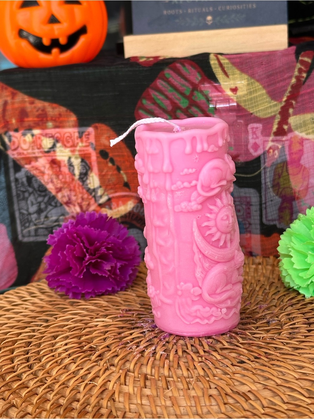 Pink Celestial Cats Sun & Moon Candle - Picture 6 of 7